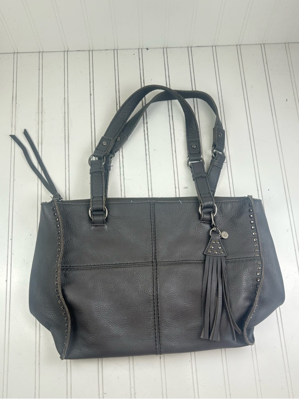 The Sak Vintage Y2K Gray Pebbled Leather Studded Boho Slouchy Shoulder Bag - Picture 2 of 14